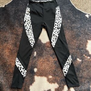 SHEIN Monochrome Animal Print Leggings